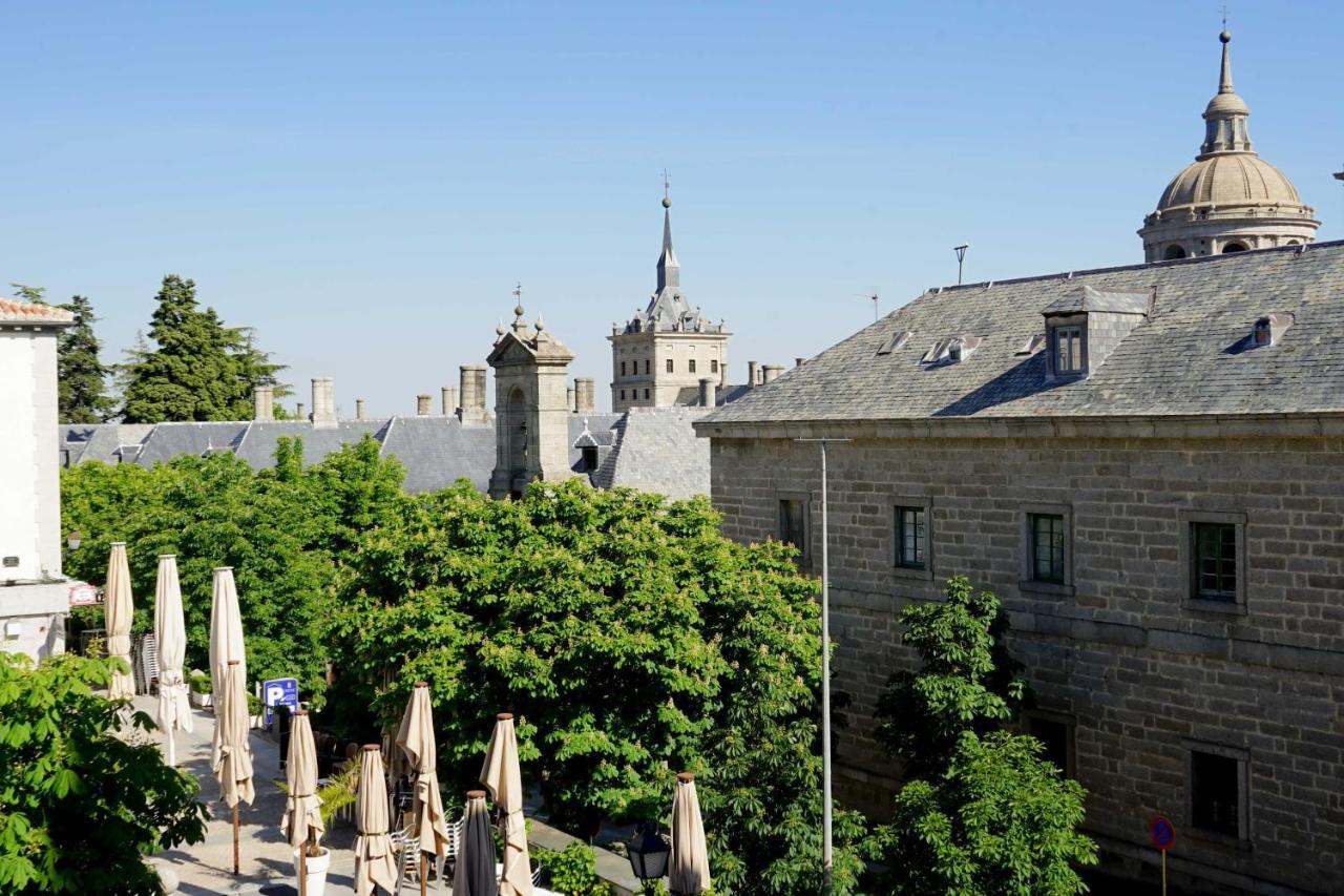 Hotel De Martin San Lorenzo de El Escorial ภายนอก รูปภาพ