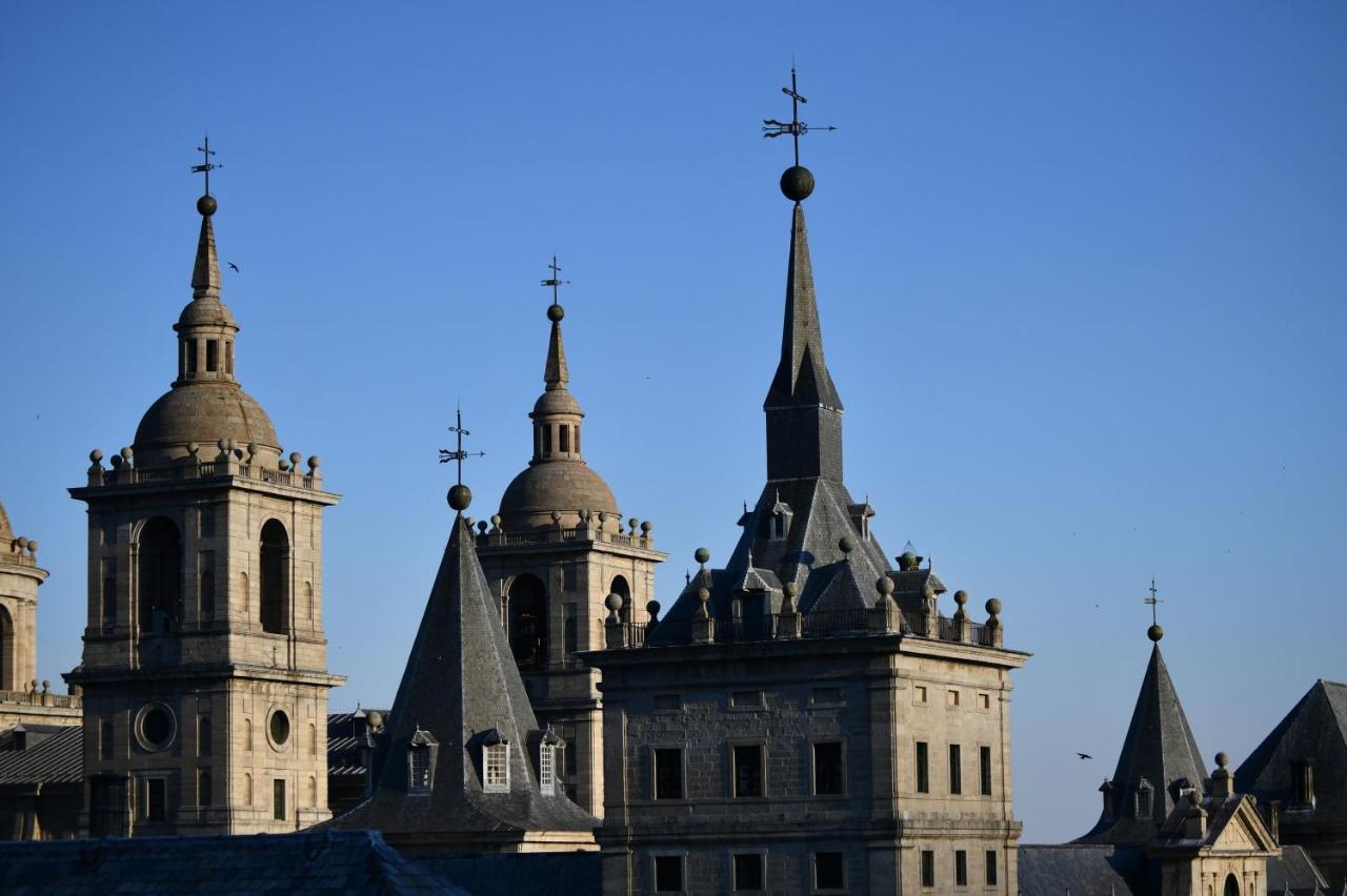 Hotel De Martin San Lorenzo de El Escorial ภายนอก รูปภาพ